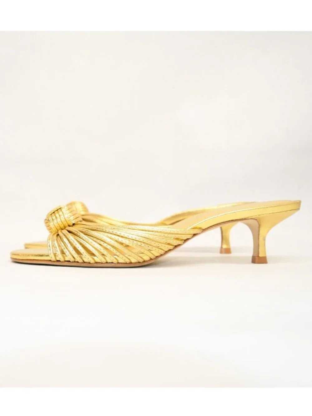 $320 Larroude Valerie KNOT Kitten Heel Strappy Sandal GOLD EATHER 8.5 (DD3)